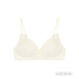   Triumph Fit Smart P01 EX merevítő nélküli csipkés melltartó krém