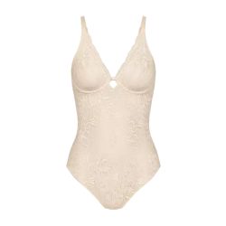 Triumph Amourette Charm BS body bézs